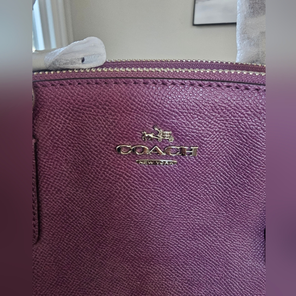Never Been Used Coach Purple Women's Bag - Picture 11 of 17